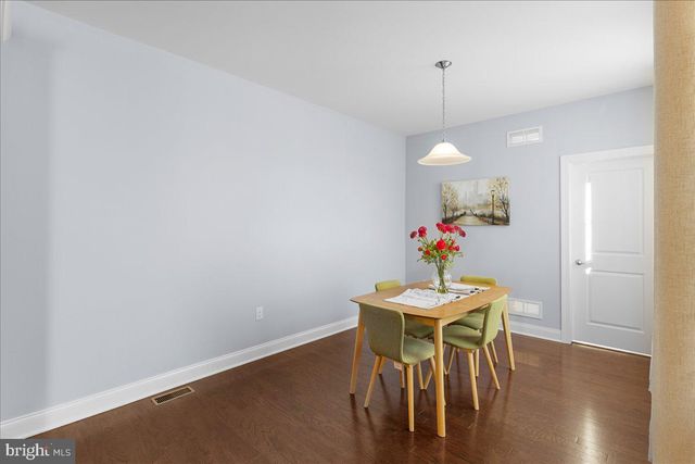 7 MAGPIE LN, Princeton, NJ 08540