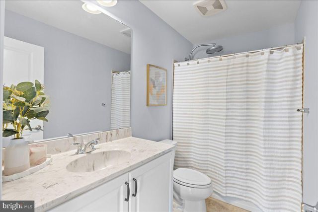 7 MAGPIE LN, Princeton, NJ 08540