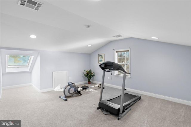 7 MAGPIE LN, Princeton, NJ 08540