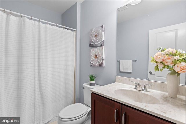 7 MAGPIE LN, Princeton, NJ 08540