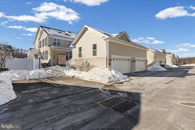 7 MAGPIE LN, Princeton, NJ 08540