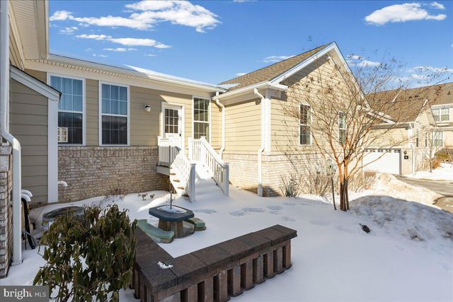 7 MAGPIE LN, Princeton, NJ 08540