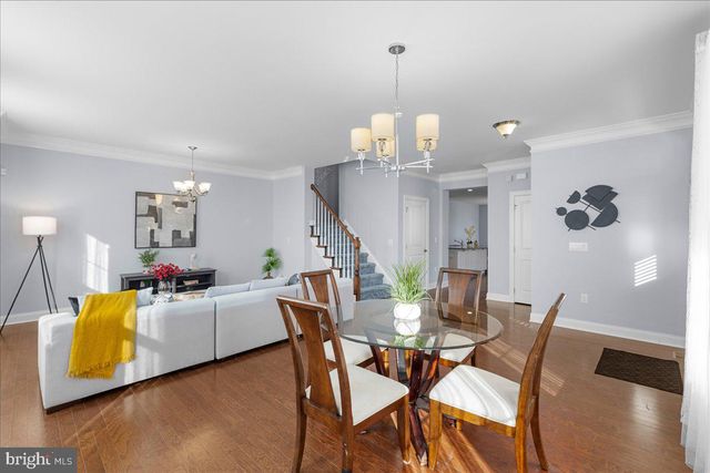 7 MAGPIE LN, Princeton, NJ 08540