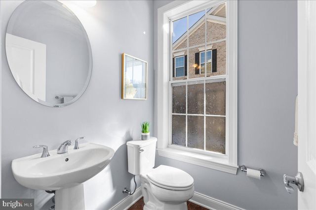 7 MAGPIE LN, Princeton, NJ 08540