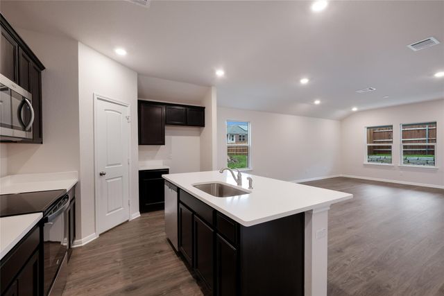 257 Rock Springs DR, Marble Falls, TX 78654