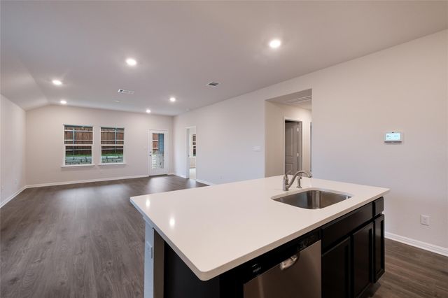 257 Rock Springs DR, Marble Falls, TX 78654