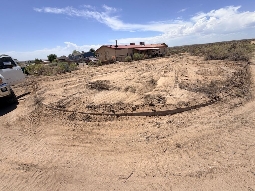 425 Hondo Road SW, Rio Rancho, NM 87124