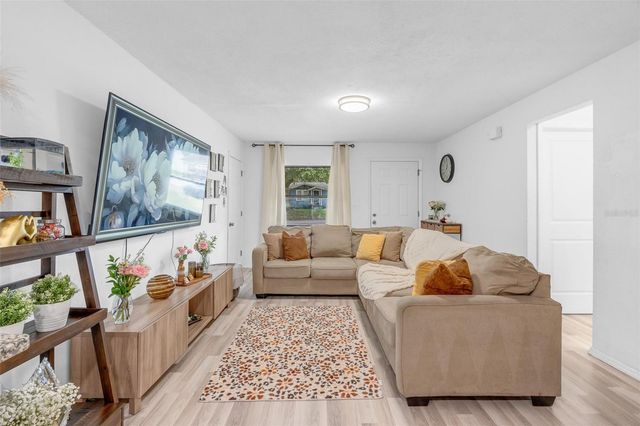 425 S CANDLER AVENUE, Orlando, FL 32835