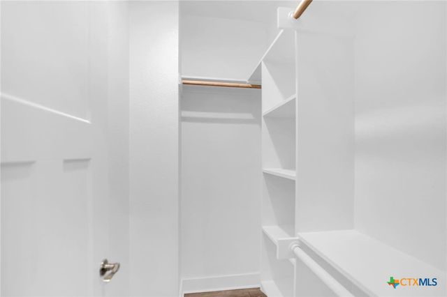 400 Shady Bluff Drive, Wimberley, TX 78676