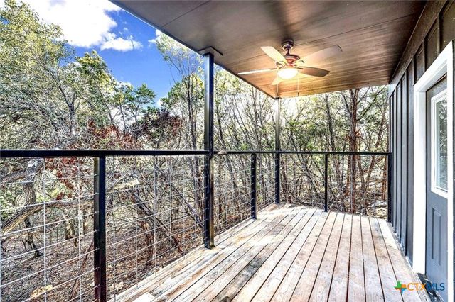 400 Shady Bluff Drive, Wimberley, TX 78676