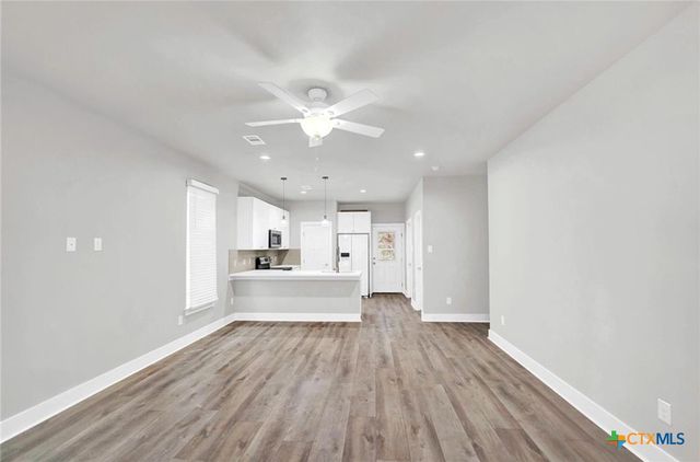 400 Shady Bluff Drive, Wimberley, TX 78676