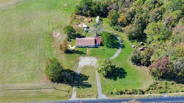 6316 Fredericksburg Tpke, Woodford, VA 22580