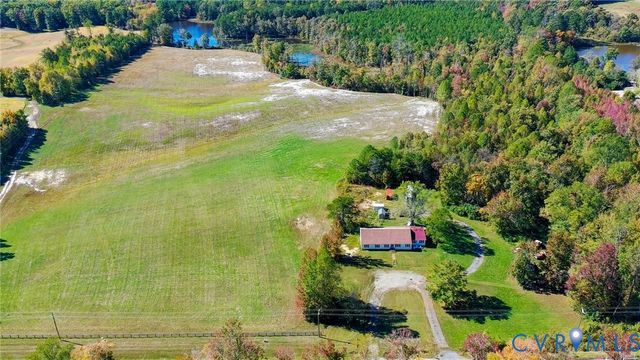 6316 Fredericksburg Tpke, Woodford, VA 22580