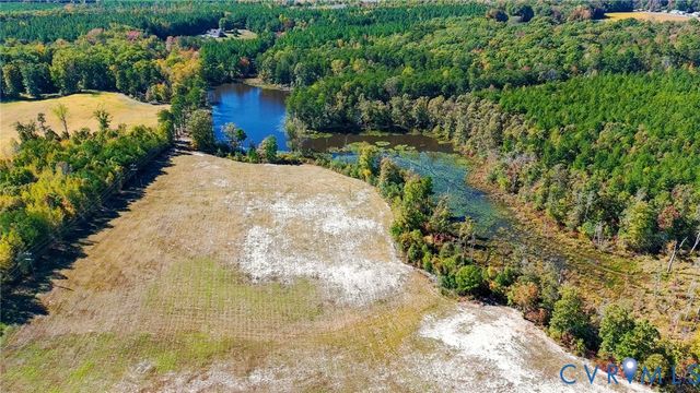 6316 Fredericksburg Tpke, Woodford, VA 22580