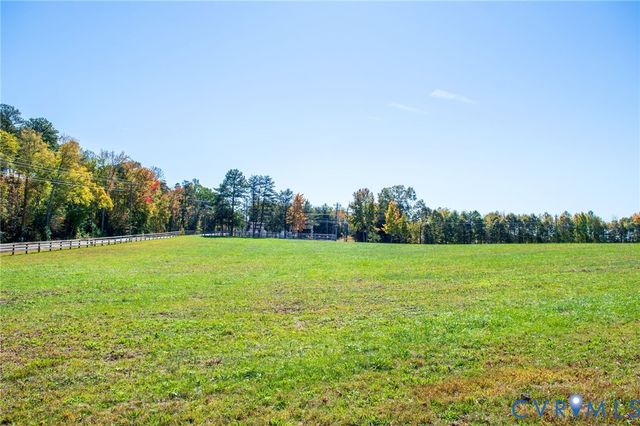 6316 Fredericksburg Tpke, Woodford, VA 22580