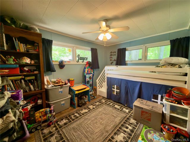 15 Forest Drive, Hyde Park, NY 12538