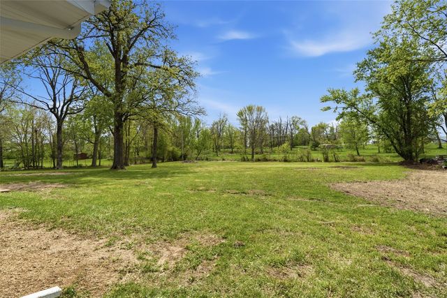 1033 Rolling Glen Drive, Marion, IA 52302