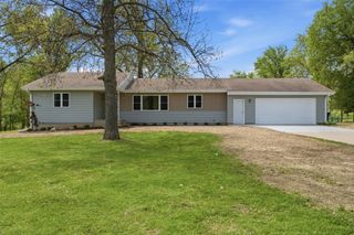 1033 Rolling Glen Drive, Marion, IA 52302