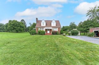 4515 Tuscarawas Rd, Brighton Twp, PA 15009