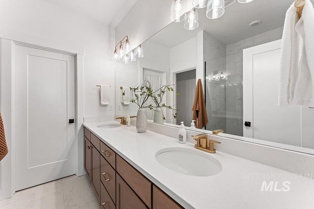 450 E Presidio Ln The Destin, Eagle, ID 83616