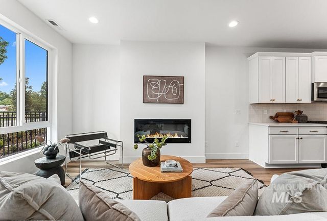 450 E Presidio Ln The Destin, Eagle, ID 83616