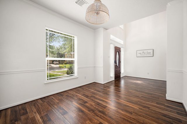 9319 Hudson Bend Circle, Houston, TX 77095