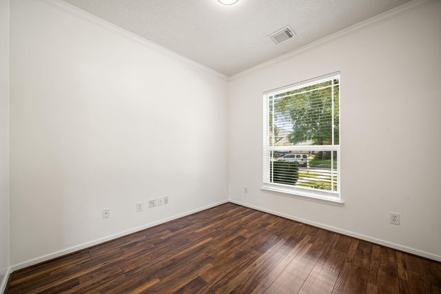 9319 Hudson Bend Circle, Houston, TX 77095