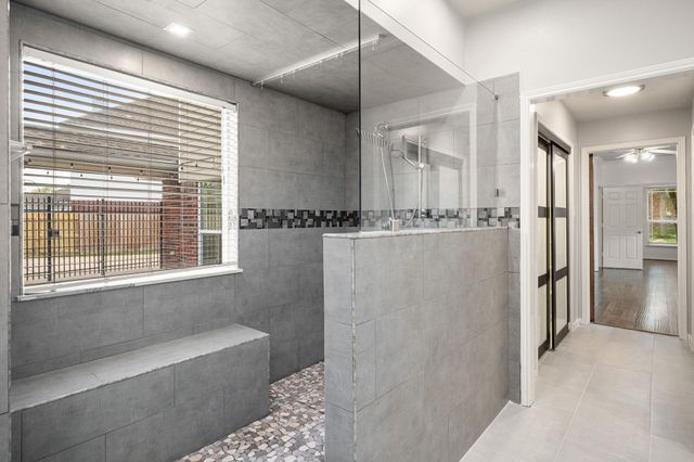 9319 Hudson Bend Circle, Houston, TX 77095