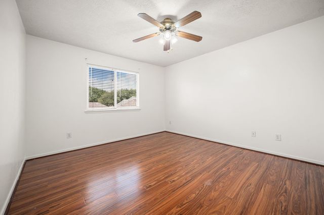 9319 Hudson Bend Circle, Houston, TX 77095