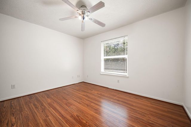 9319 Hudson Bend Circle, Houston, TX 77095