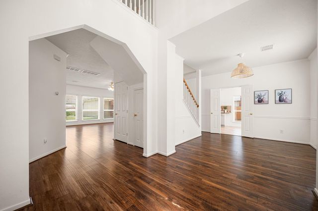 9319 Hudson Bend Circle, Houston, TX 77095