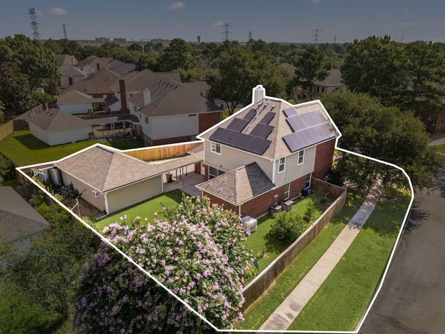 9319 Hudson Bend Circle, Houston, TX 77095