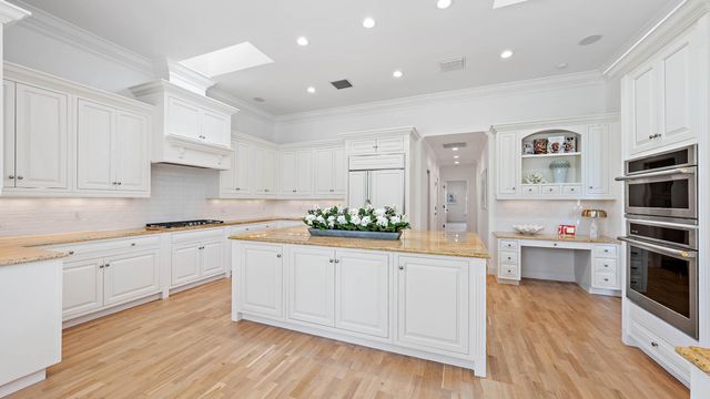 677 Village Road, North Palm Beach, FL 33408