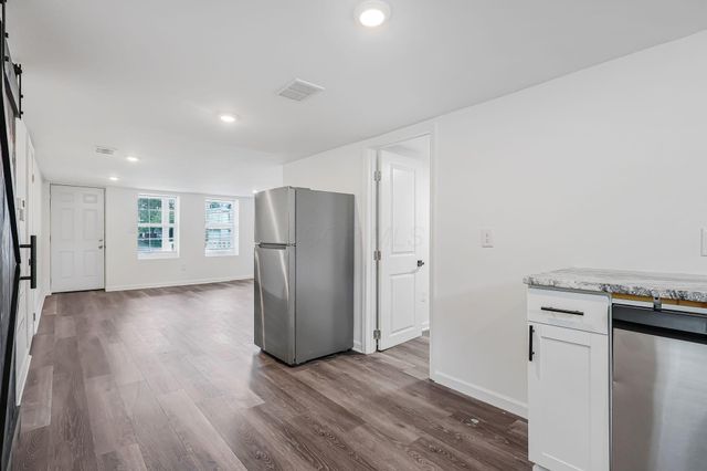 2461 Bremen Street, Columbus, OH 43211