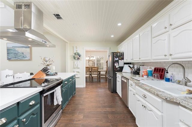 1902 Sundance Street, Palmhurst, TX 78573