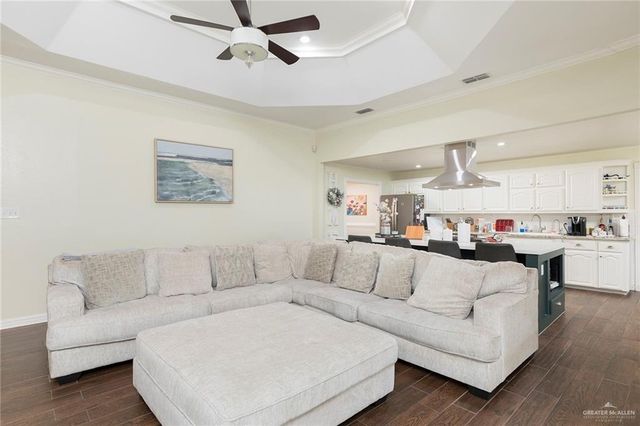 1902 Sundance Street, Palmhurst, TX 78573