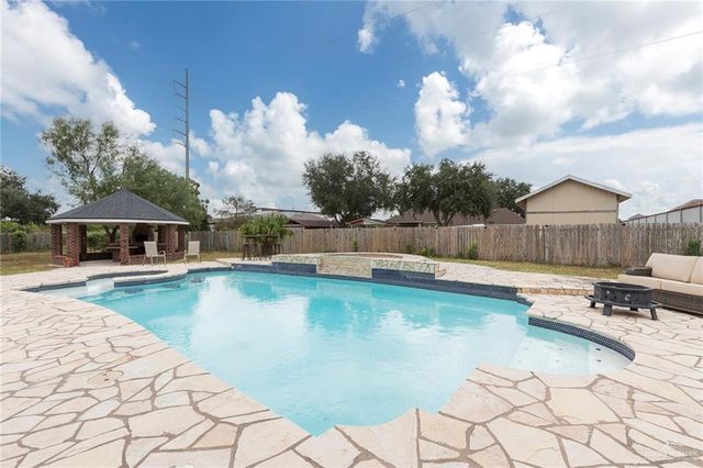 1902 Sundance Street, Palmhurst, TX 78573