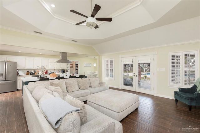 1902 Sundance Street, Palmhurst, TX 78573