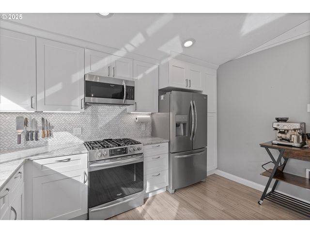 3635 SEA MIST Ave, Depoe Bay, OR 97341