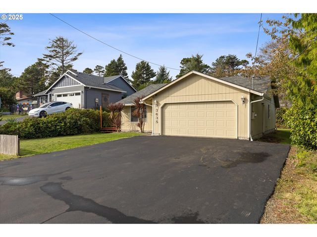 3635 SEA MIST Ave, Depoe Bay, OR 97341