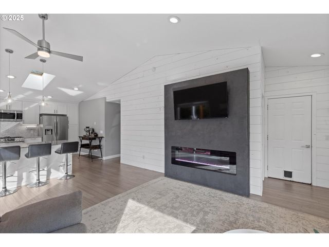 3635 SEA MIST Ave, Depoe Bay, OR 97341