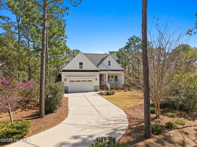 2712 Shady Pine Circle, Southport, NC 28461