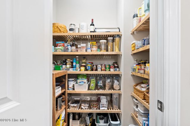 2712 Shady Pine Circle, Southport, NC 28461