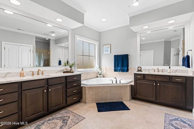 2712 Shady Pine Circle, Southport, NC 28461