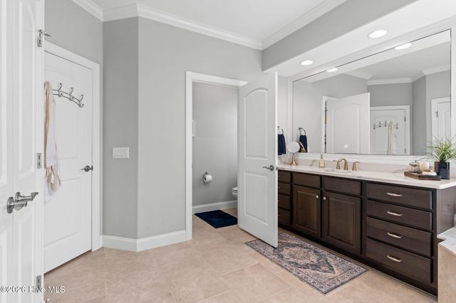 2712 Shady Pine Circle, Southport, NC 28461