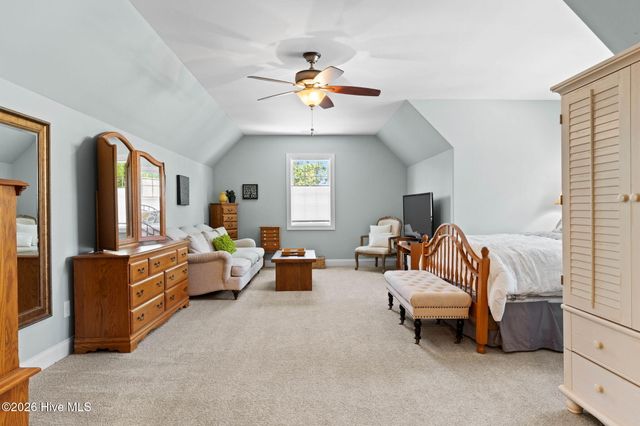 2712 Shady Pine Circle, Southport, NC 28461