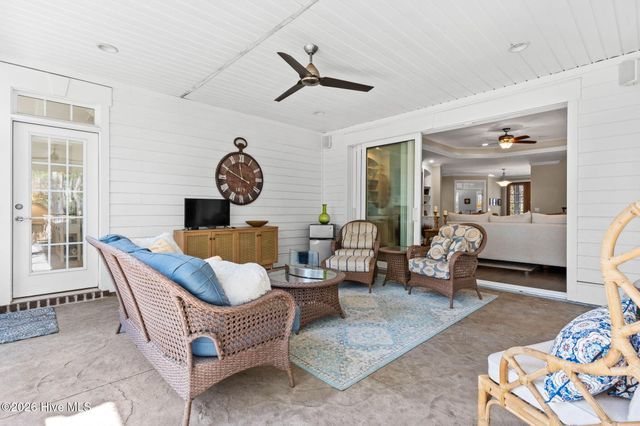 2712 Shady Pine Circle, Southport, NC 28461