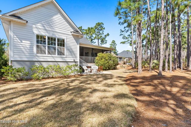 2712 Shady Pine Circle, Southport, NC 28461