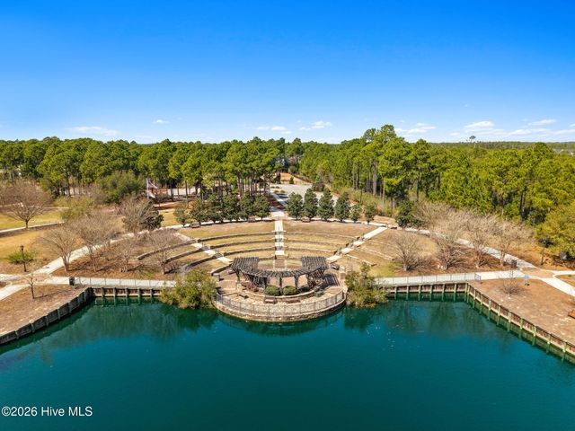 2712 Shady Pine Circle, Southport, NC 28461