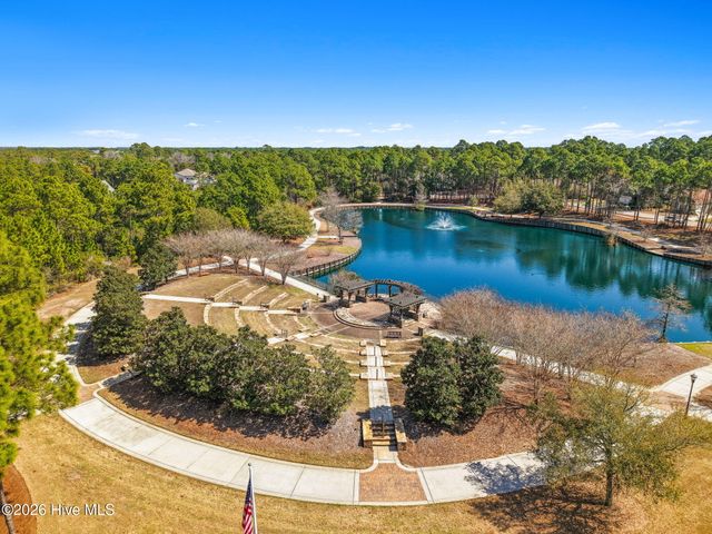 2712 Shady Pine Circle, Southport, NC 28461